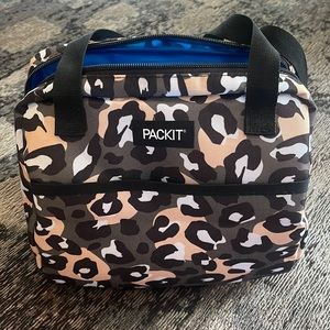 Packit lunchbox